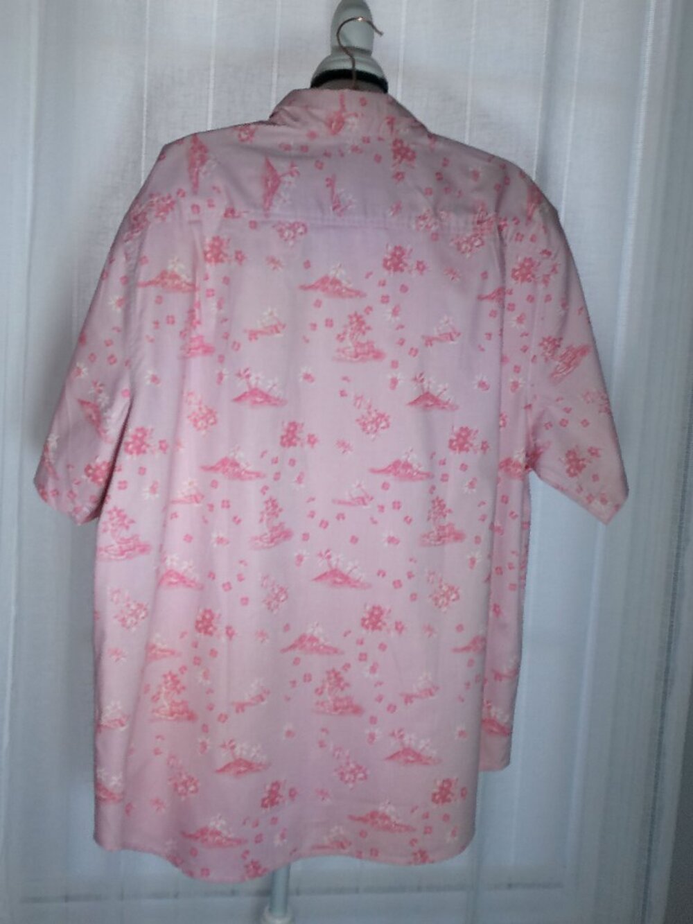 TOMMY BAHAMA Men's Long Sleeve Collared Button-Up Pink w/ HawiIan Scenes XL - Picture 3 of 11